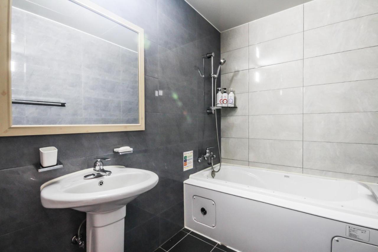 Rings Motel Iksan Εξωτερικό φωτογραφία